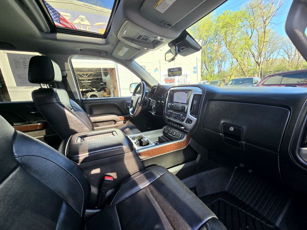 2018 GMC Sierra Image 9