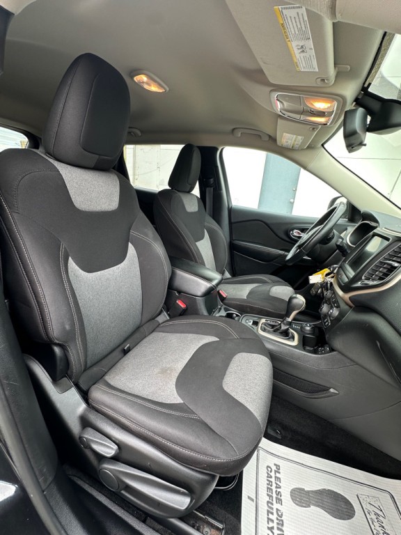 2014 Jeep Cherokee Image 12