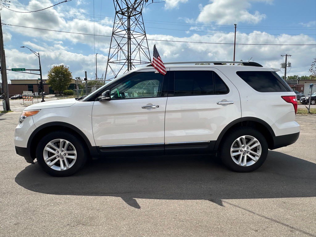 2014 Ford Explorer Image 2