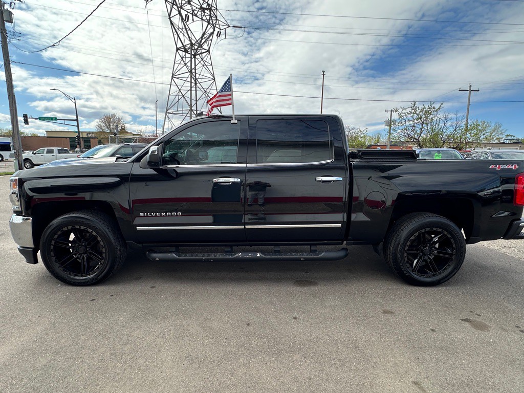 2017 Chevrolet Silverado 1500 Image 2