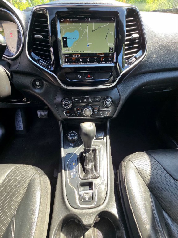 2020 Jeep Cherokee Image 18