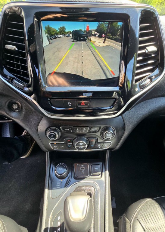 2020 Jeep Cherokee Image 19