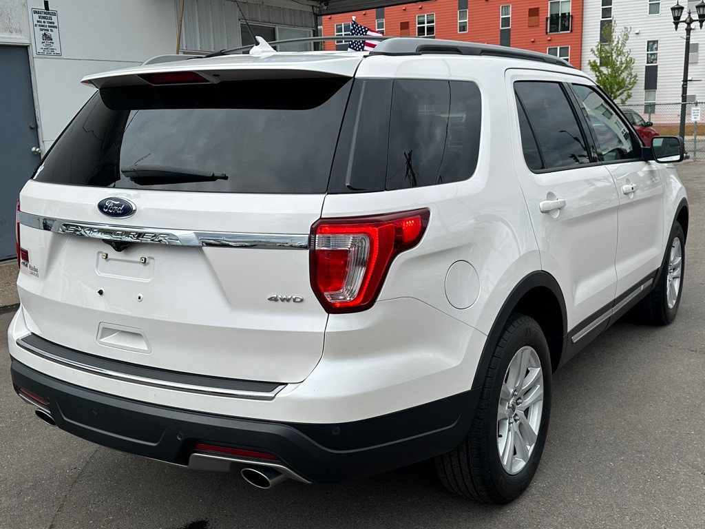 2018 Ford Explorer Image 4