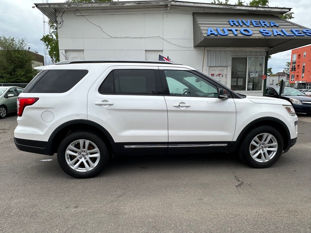 2018 Ford Explorer Image 5