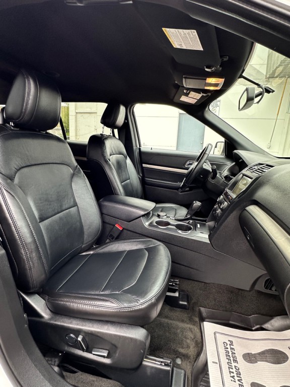 2018 Ford Explorer Image 12