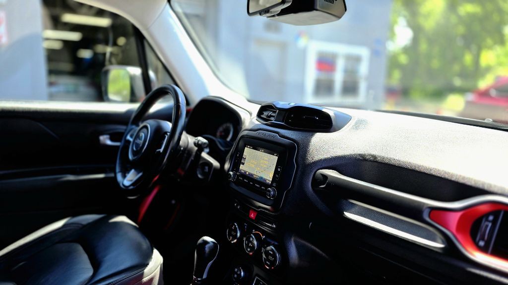 2016 Jeep Renegade Image 7