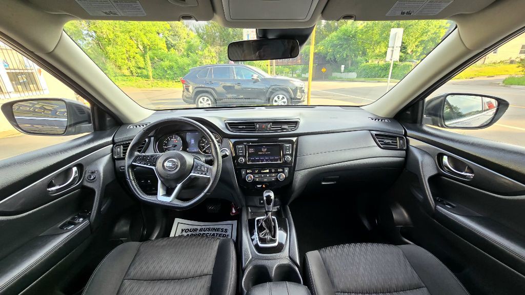 2020 Nissan Rogue Image 13