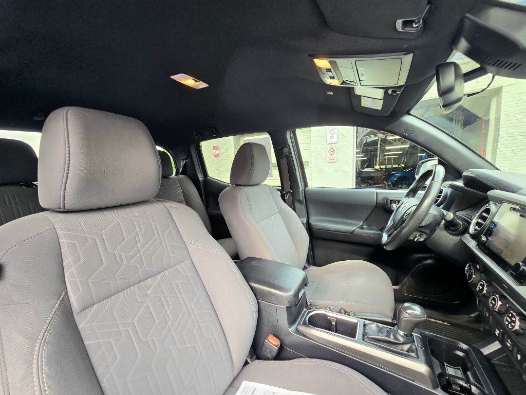 2019 Toyota Tacoma Image 10