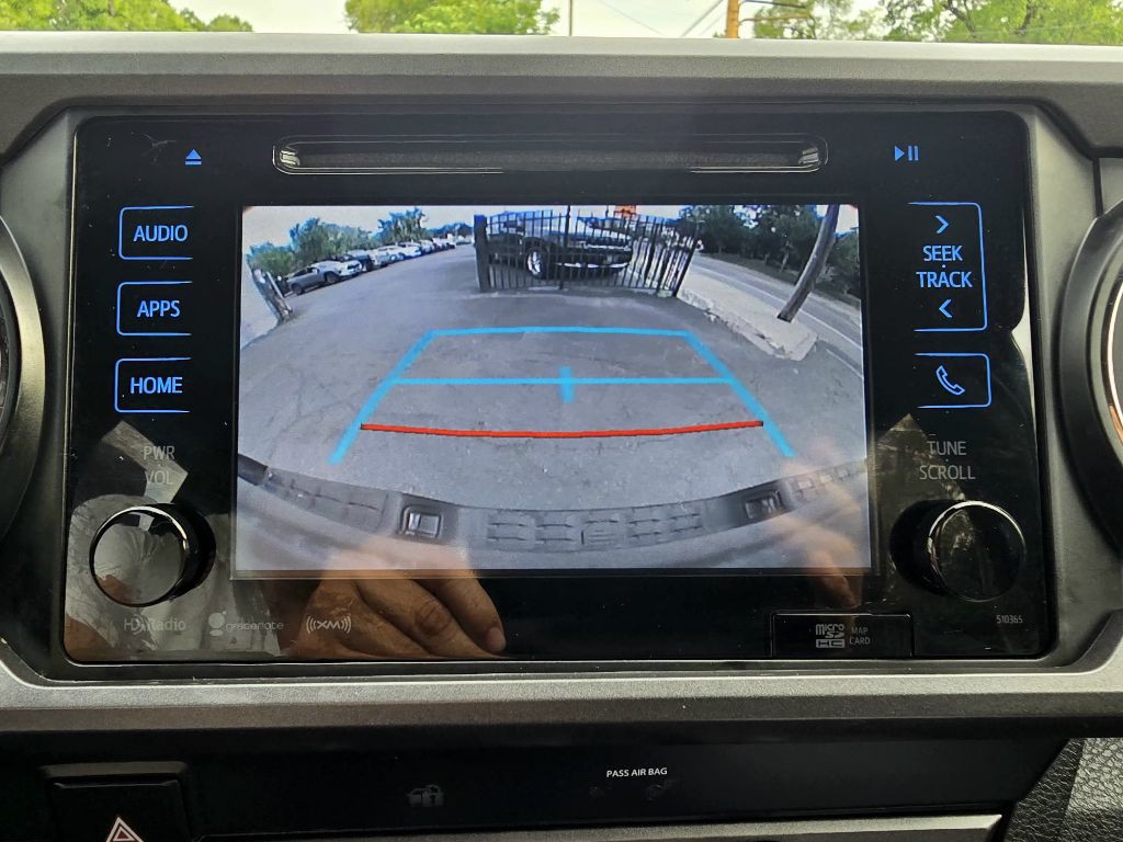 2019 Toyota Tacoma Image 20