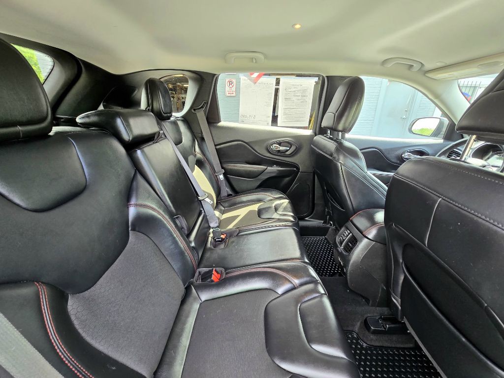 2021 Jeep Cherokee Image 10