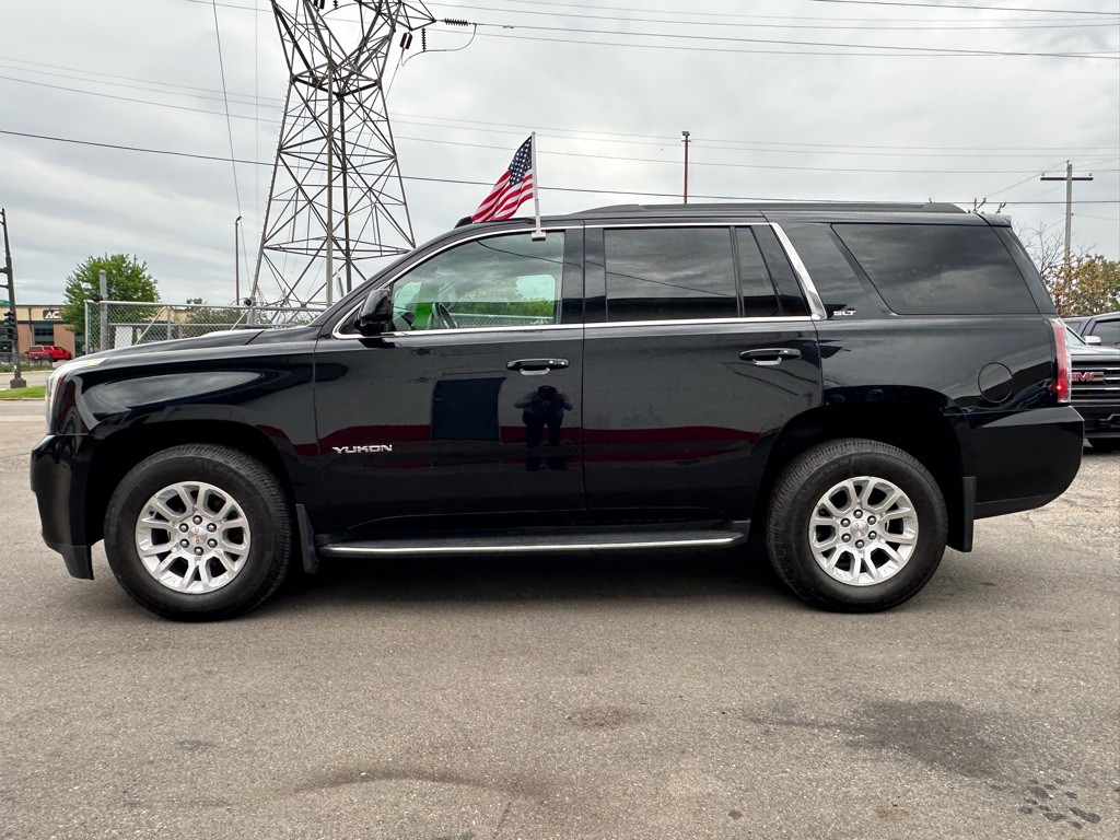 2016 GMC Yukon Image 2