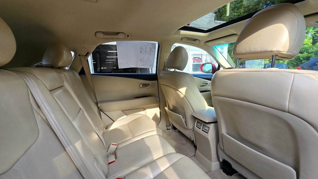 2011 Lexus RX Image 10