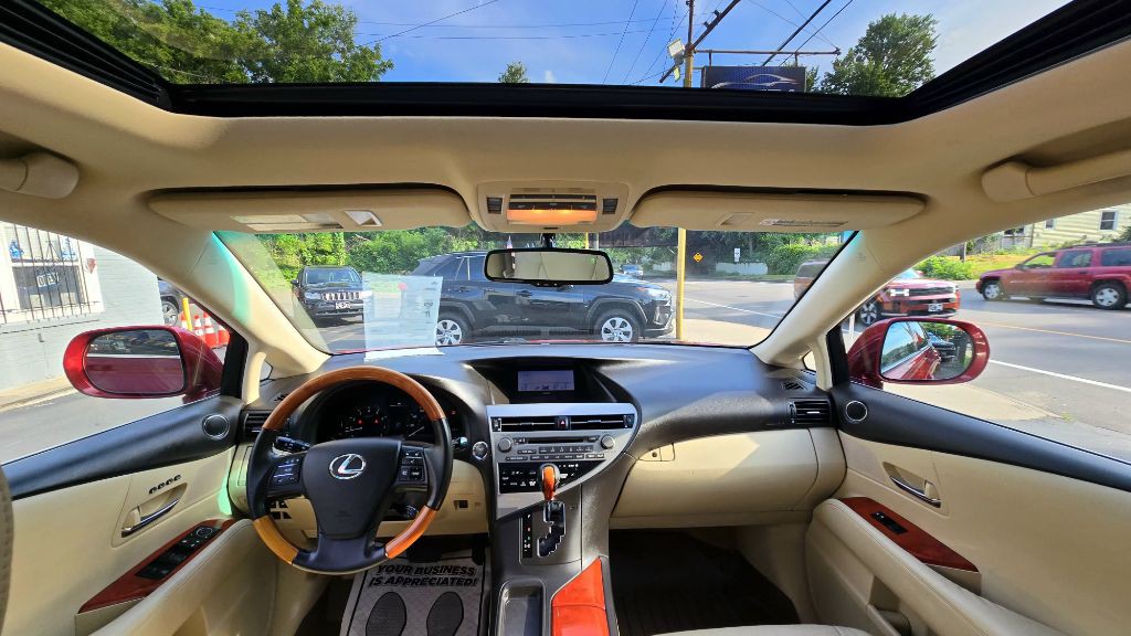 2011 Lexus RX Image 13