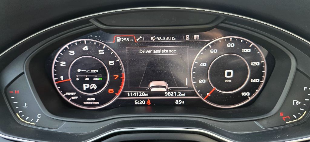 2017 Audi A4 Image 17