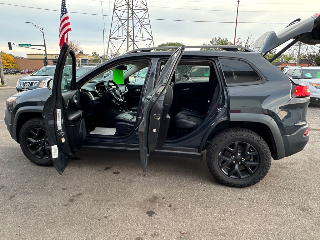 2016 Jeep Cherokee Image 7