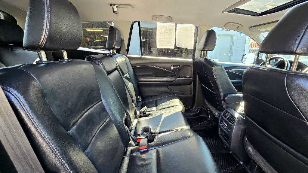 2018 Honda Pilot Image 13