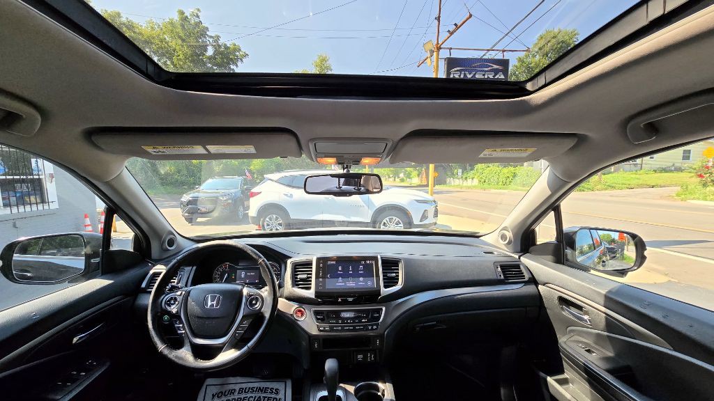 2018 Honda Pilot Image 16