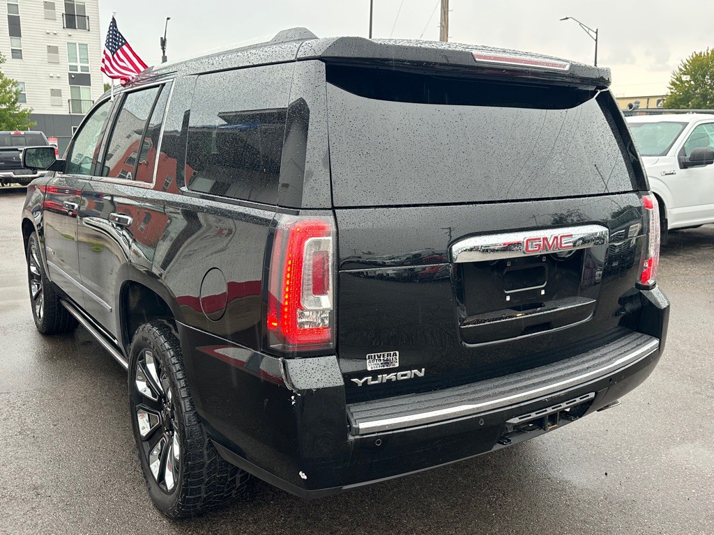 2018 GMC Yukon Image 3