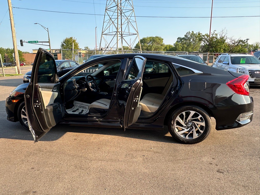 2016 Honda Civic Image 7