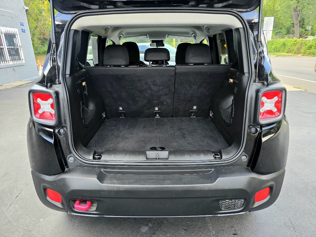2017 Jeep Renegade Image 12