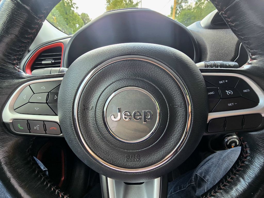 2017 Jeep Renegade Image 15