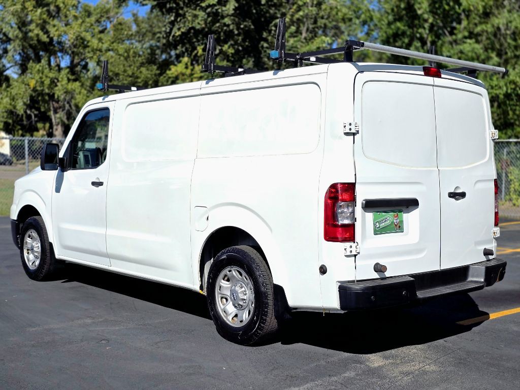 2016 Nissan NV Image 3