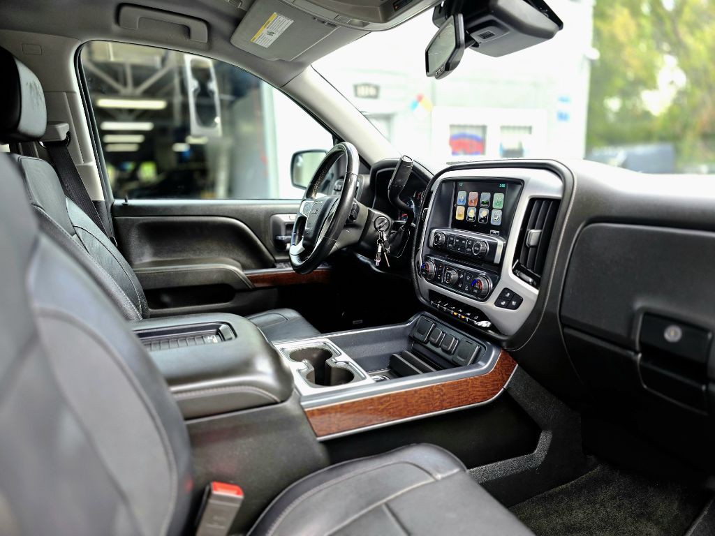 2017 GMC Sierra Image 9