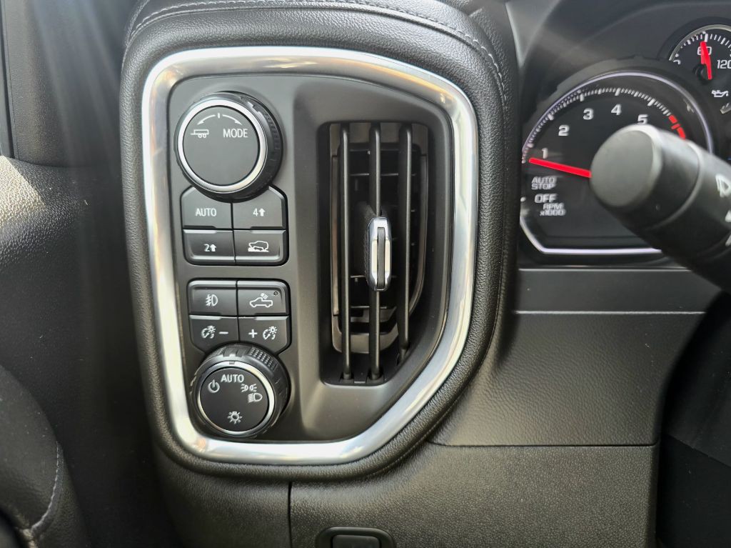 2021 Chevrolet Silverado 1500 Image 18