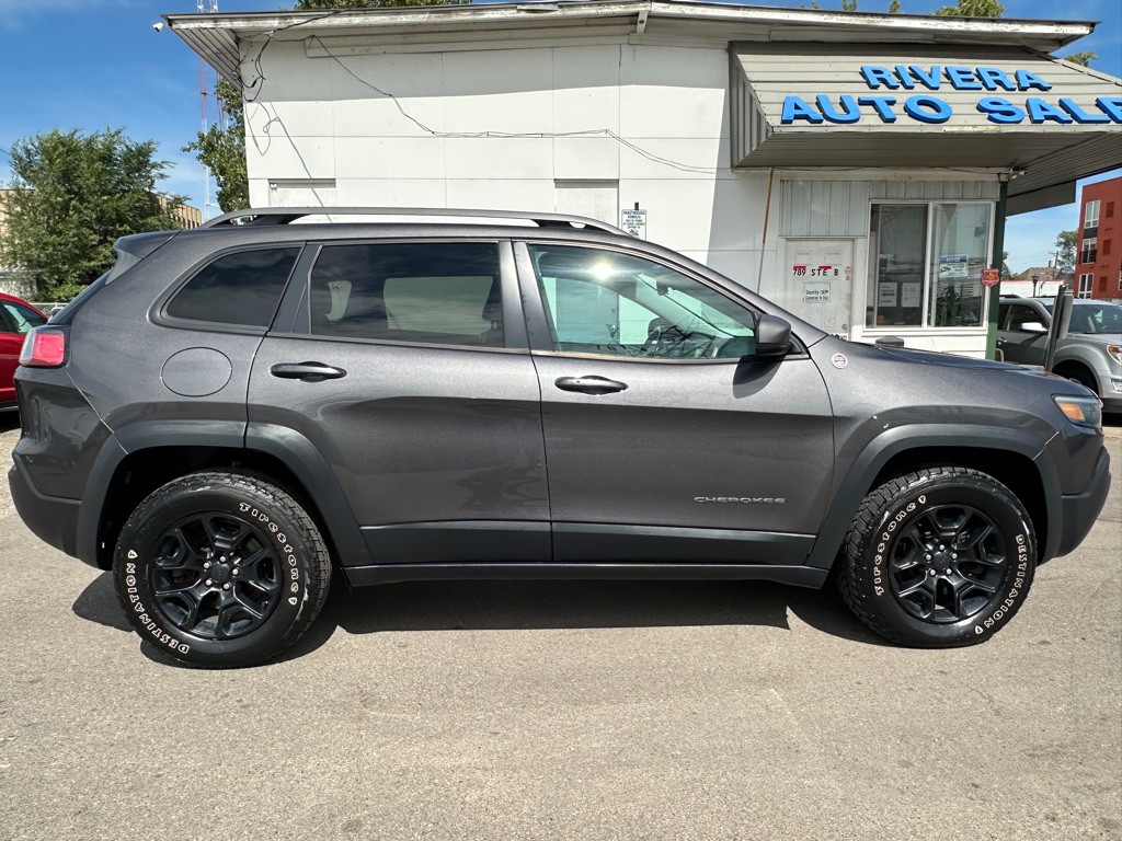 2019 Jeep Cherokee Image 5