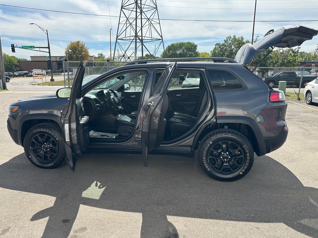 2019 Jeep Cherokee Image 7