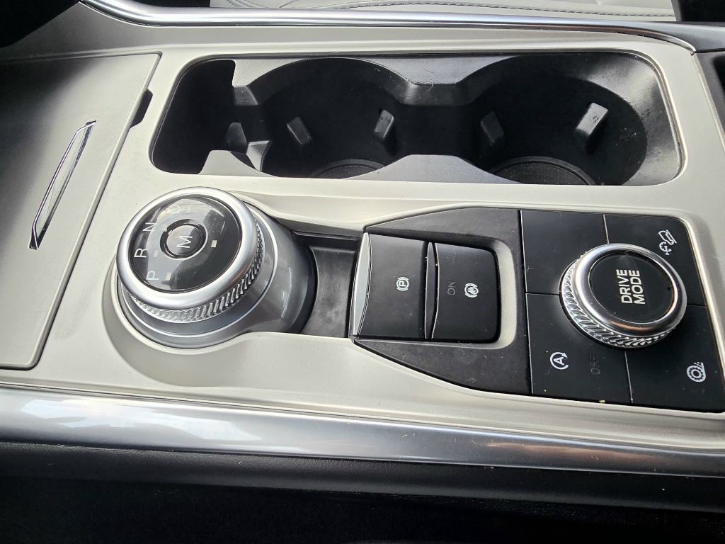 2021 Ford Explorer Image 21
