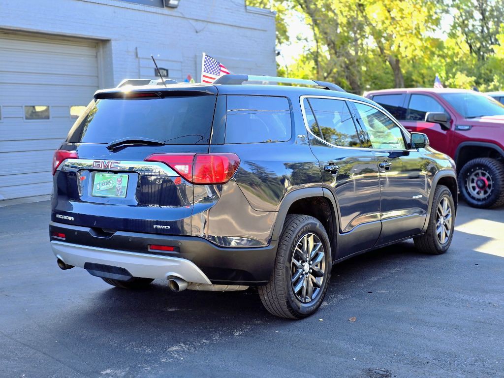 2017 GMC Acadia Image 3