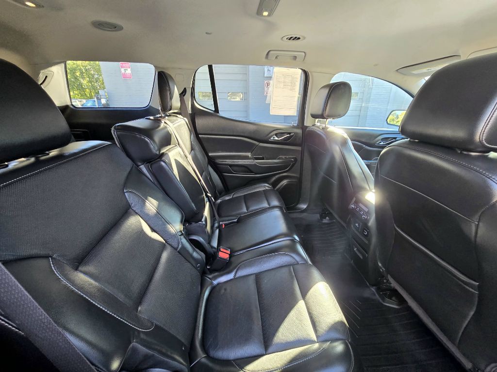 2017 GMC Acadia Image 10