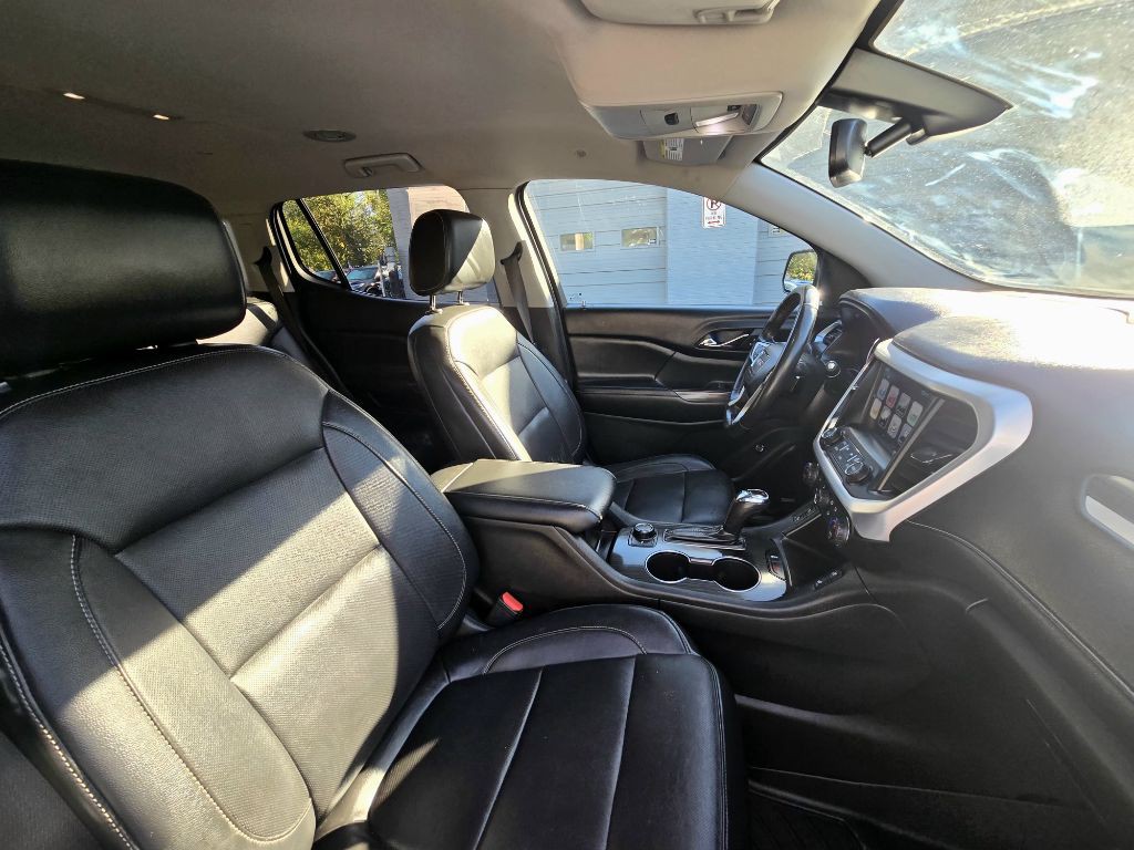 2017 GMC Acadia Image 11
