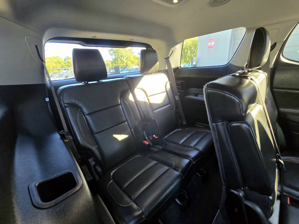 2017 GMC Acadia Image 12