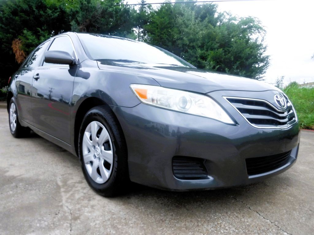 2010 Toyota Camry Image 3