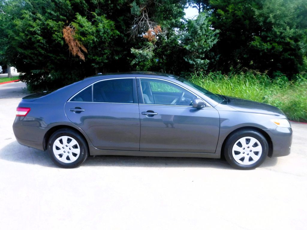 2010 Toyota Camry Image 4