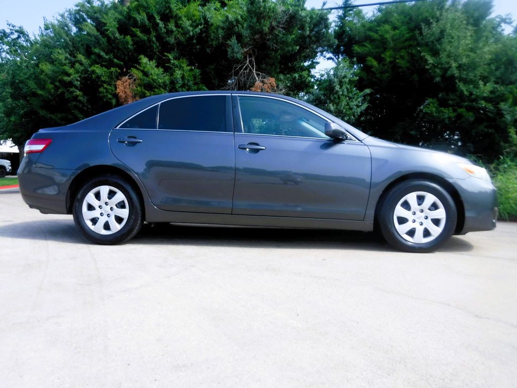 2010 Toyota Camry Image 5