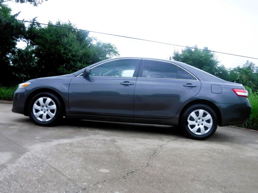 2010 Toyota Camry Image 11