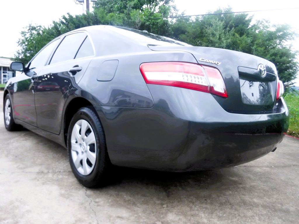 2010 Toyota Camry Image 13