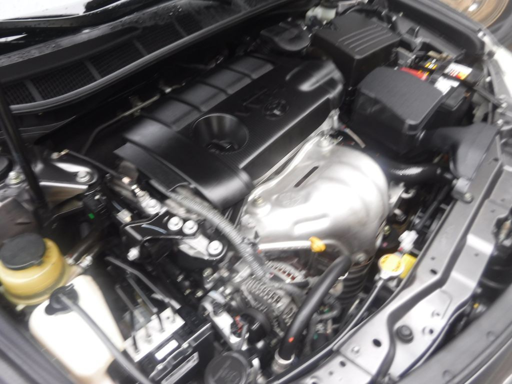 2010 Toyota Camry Image 21