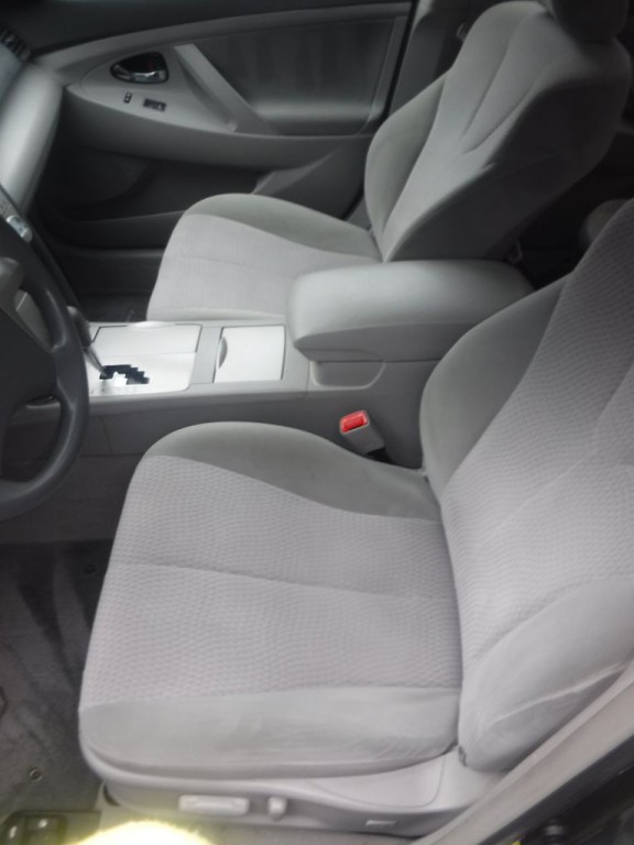 2010 Toyota Camry Image 23
