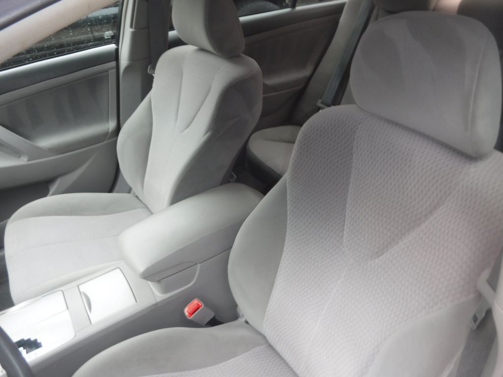 2010 Toyota Camry Image 25