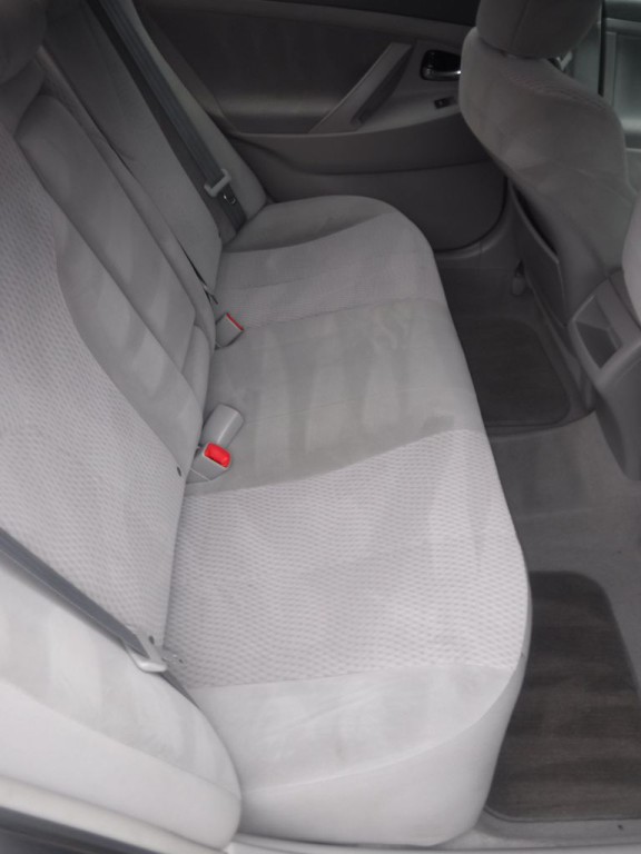 2010 Toyota Camry Image 30