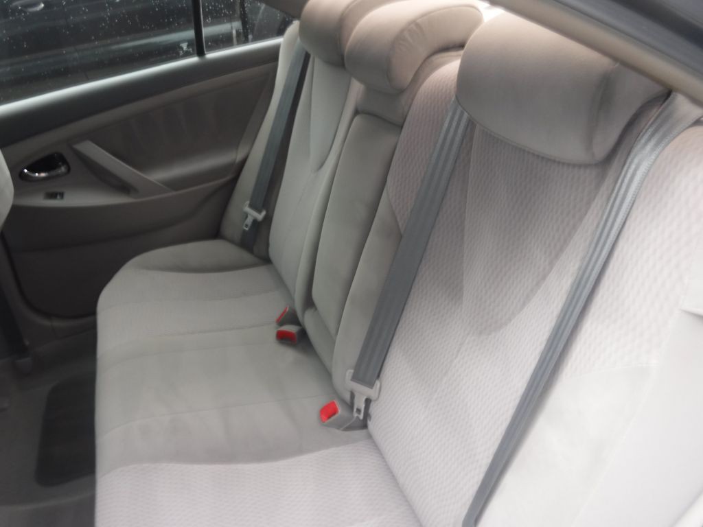 2010 Toyota Camry Image 31