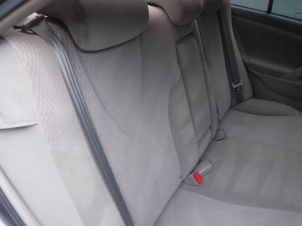 2010 Toyota Camry Image 32