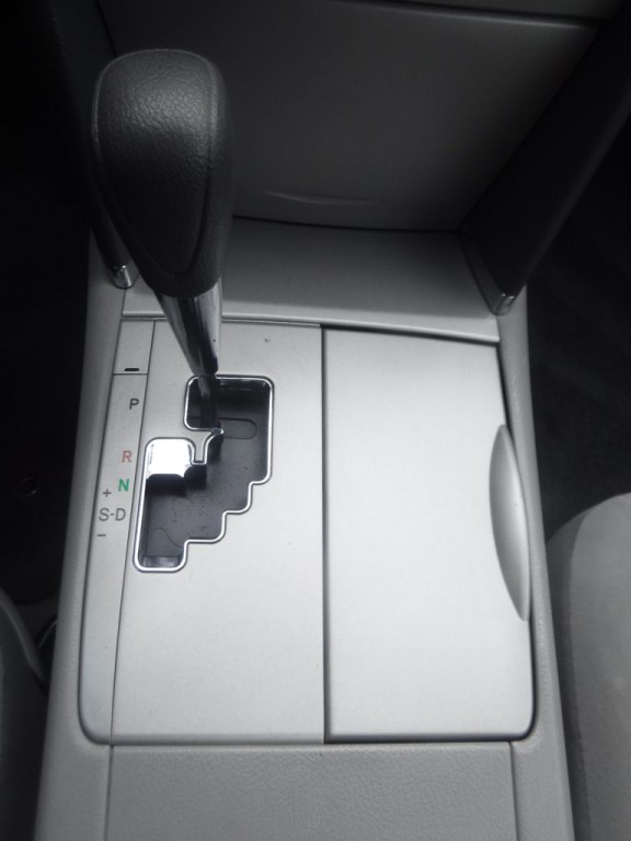 2010 Toyota Camry Image 38
