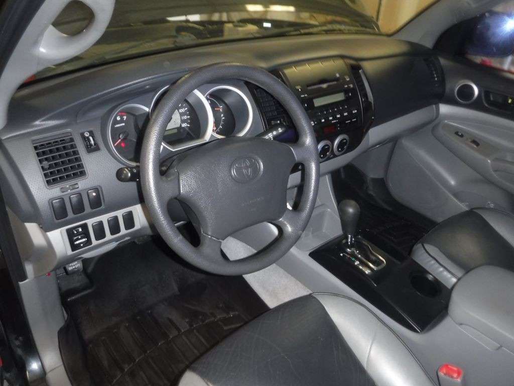 2006 Toyota Tacoma Image 38