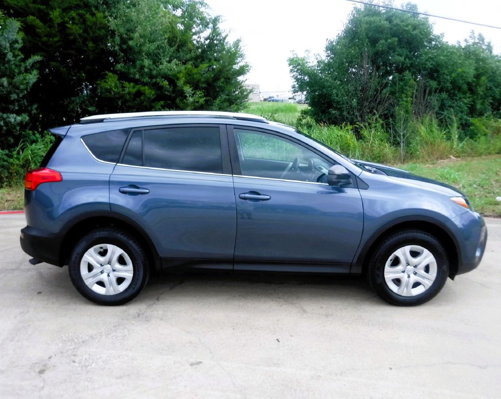 2014 Toyota Rav4 Image 4