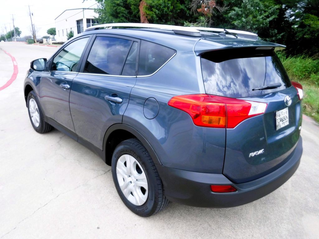 2014 Toyota Rav4 Image 12
